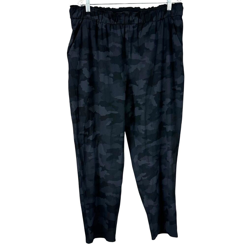 Lululemon Keep Moving Pant 7/8 High-Rise Black Camo Women's Size 16 EUC